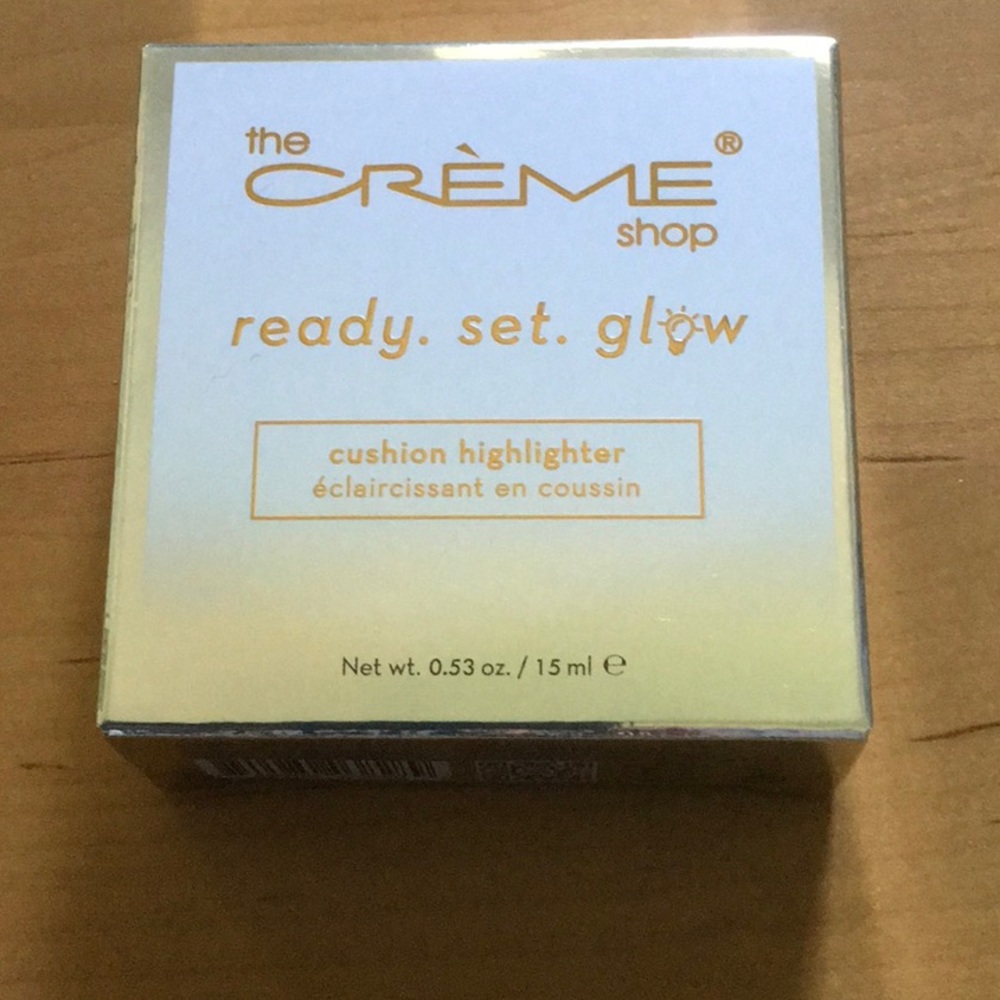 Ready. Set. Glow. Cushion Highlighter